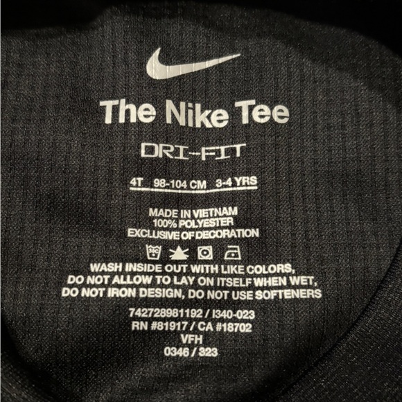 Nike Dri Fit Thermal Long Sleeve - Picture 6 of 6